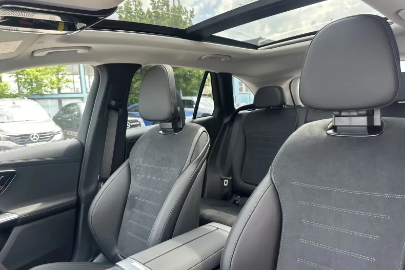 Mercedes-Benz GLC 300 (Clasa GLC) din 2025 cu 10 km - oferta MER244523 - foto 21