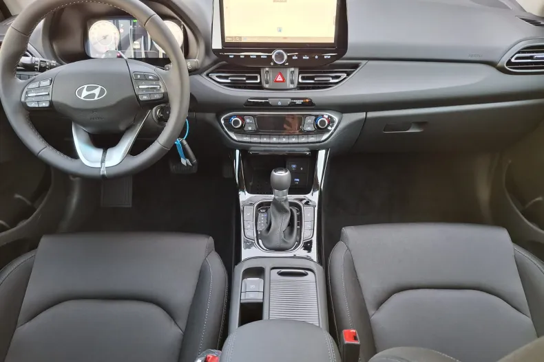 Hyundai i30 din 2026 cu 10 km - oferta HYU244526 - foto 10