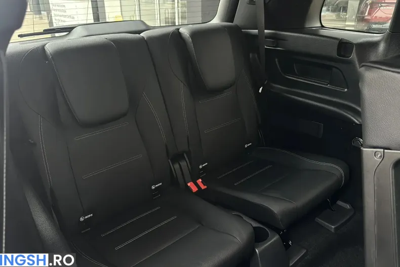 Mercedes-Benz GLB 220 (Clasa GLB) din 2025 cu 10 km - oferta MER244528 - foto 17