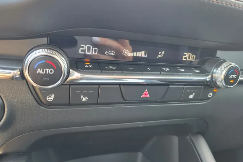 Mazda 3 din 2026 cu 3.600 km - oferta MAZ244542 - foto 14