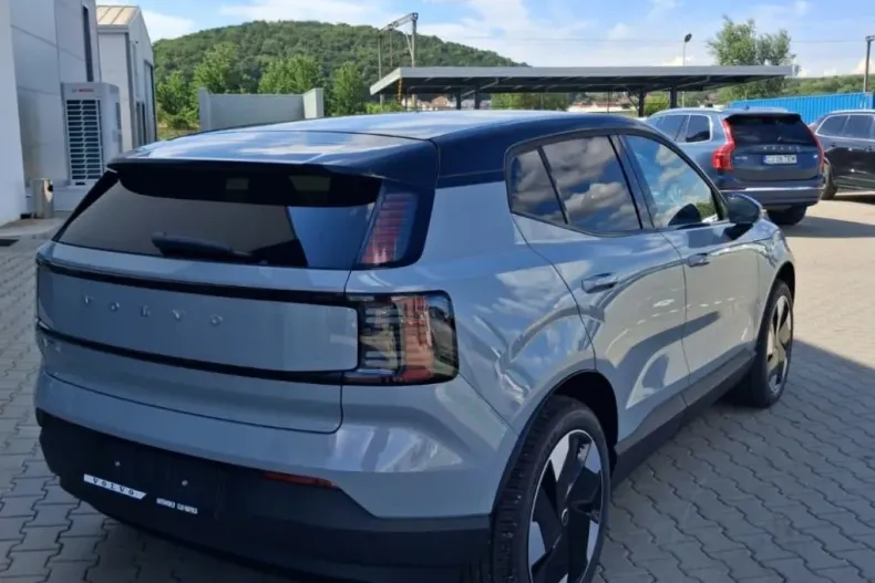 Volvo EX30 din 2025 cu 1 km - oferta VOL244544 - foto 9