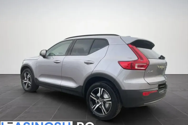 Volvo XC40 din 2025 cu 9.500 km - oferta VOL244545 - foto 3