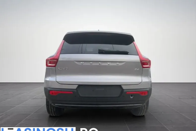 Volvo XC40 din 2025 cu 9.500 km - oferta VOL244545 - foto 4