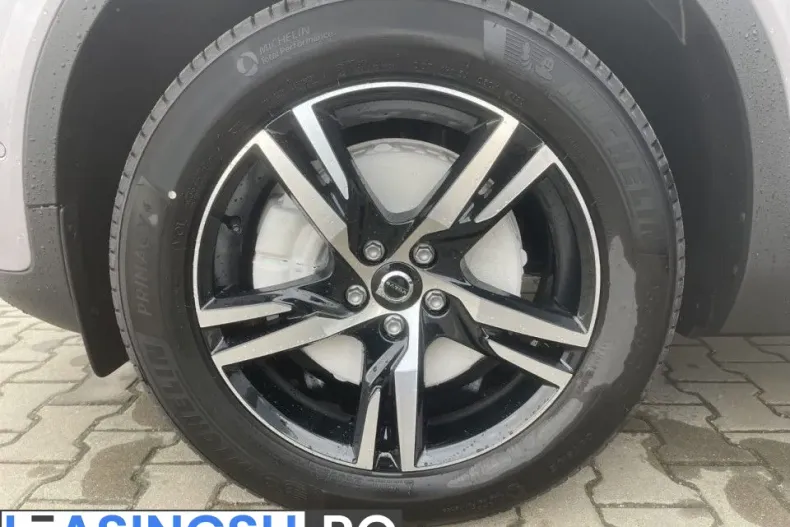 Volvo XC40 din 2025 cu 9.500 km - oferta VOL244545 - foto 17
