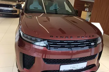 Land Rover Range Rover Sport din 2025 - oferta LAN244558