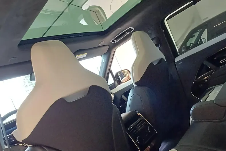 Land Rover Range Rover Sport din 2025 cu 5 km - oferta LAN244558 - foto 8