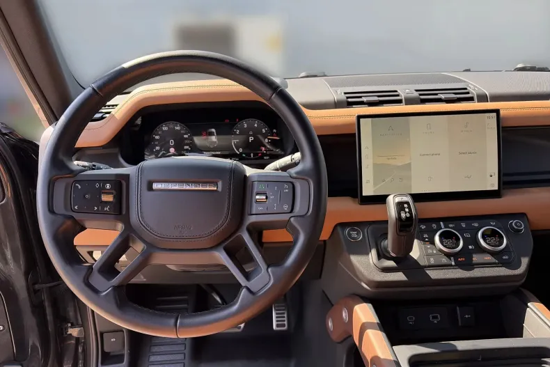 Land Rover Defender din 2024 cu 36.672 km - oferta LAN244567 - foto 13