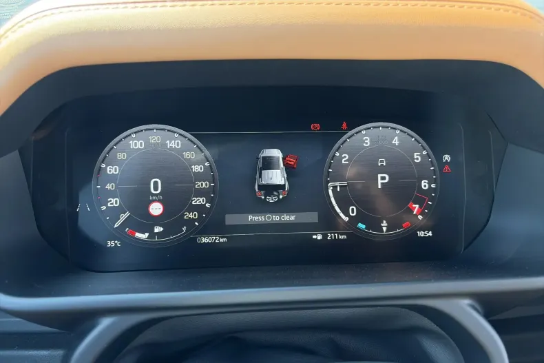 Land Rover Defender din 2024 cu 36.672 km - oferta LAN244567 - foto 19
