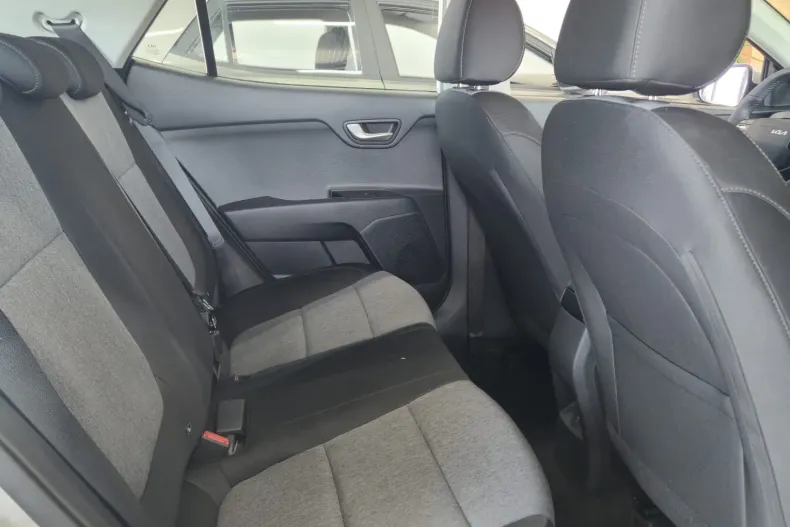 Kia Stonic din 2025 cu 1 km - oferta KIA244569 - foto 10