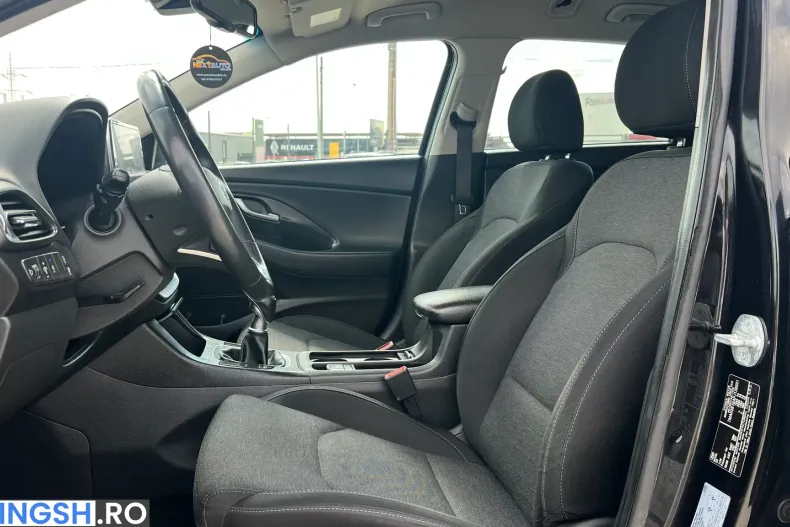 Hyundai i30 din 2023 cu 164.000 km - oferta HYU244573 - foto 6