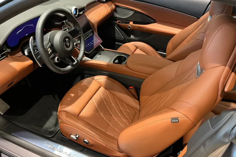Maserati Granturismo din 2023 cu 1.780 km - oferta MAS244577 - foto 4