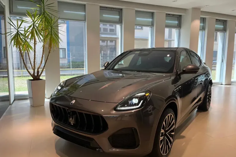 Maserati Grecale din 2023 cu 6.500 km - oferta MAS244583 - foto 2