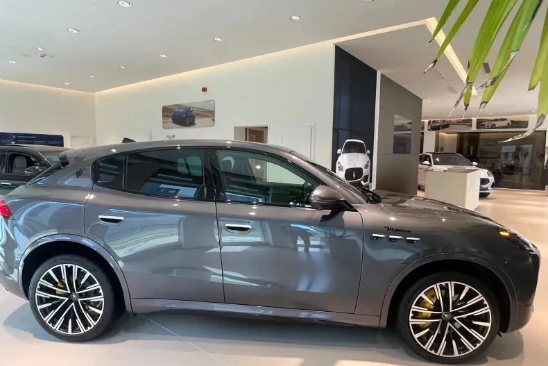 Maserati Grecale din 2023 cu 6.500 km - oferta MAS244583 - foto 7