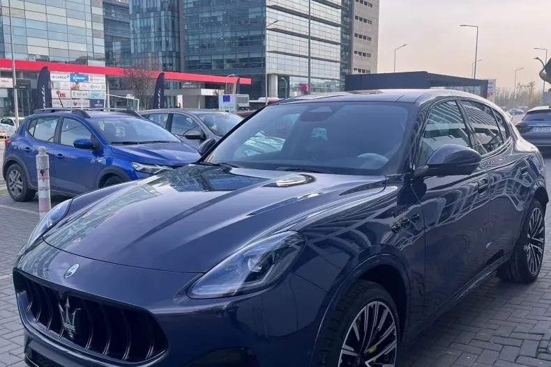 Maserati Grecale din 2025 cu 1 km - oferta MAS244584 - foto 1