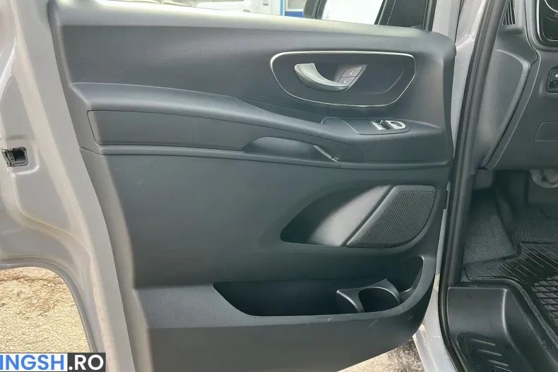 Mercedes-Benz Vito din 2025 cu 3.000 km - oferta MER244605 - foto 10
