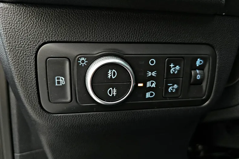 Ford Kuga din 2021 cu 124.831 km - oferta FOR244612 - foto 22