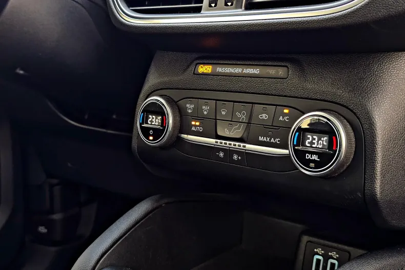 Ford Kuga din 2021 cu 124.831 km - oferta FOR244612 - foto 25