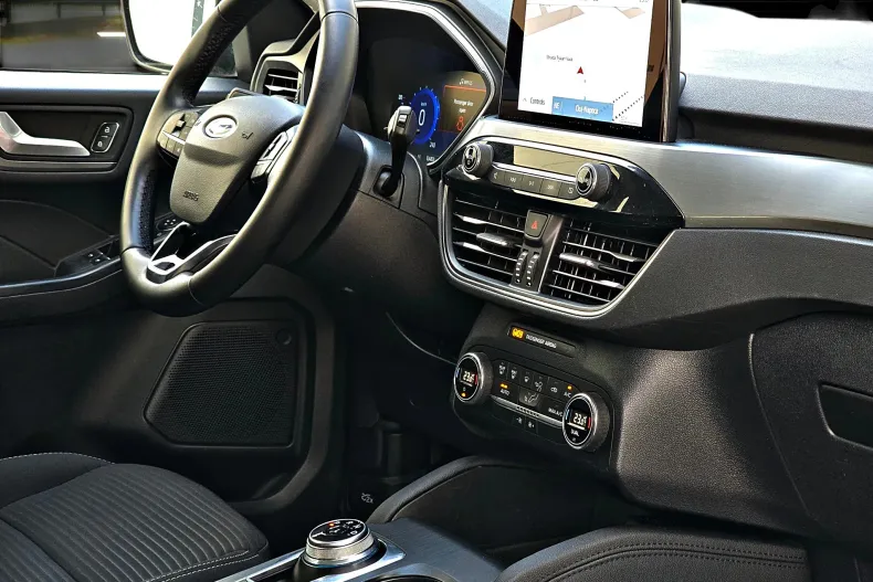 Ford Kuga din 2021 cu 124.831 km - oferta FOR244612 - foto 26