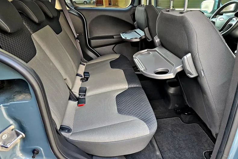 Ford Tourneo Courier din 2020 cu 12.568 km - oferta FOR244613 - foto 7