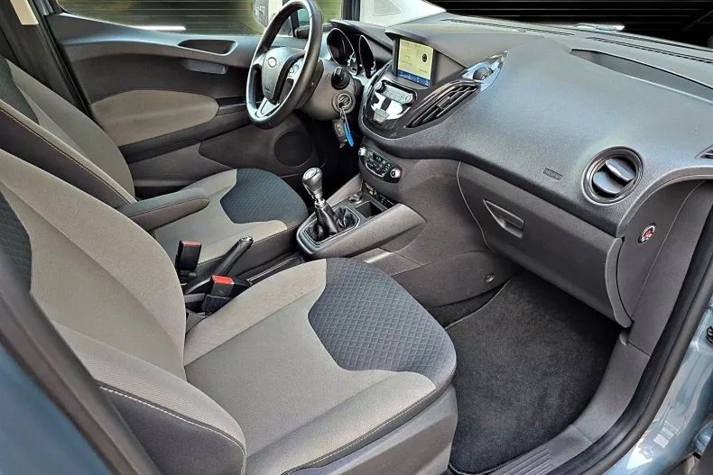 Ford Tourneo Courier din 2020 cu 12.568 km - oferta FOR244613 - foto 8