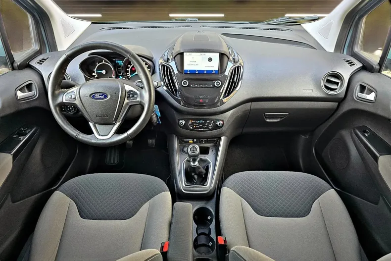 Ford Tourneo Courier din 2020 cu 12.568 km - oferta FOR244613 - foto 9