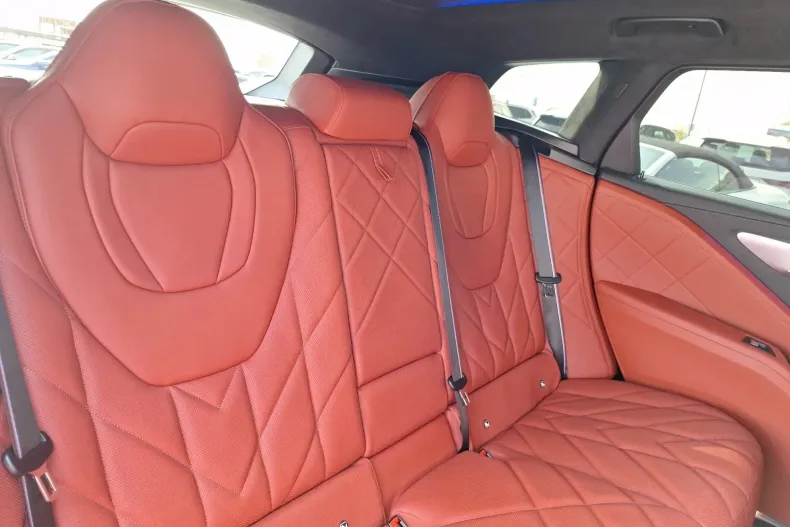 BMW XM (Seria X) din 2023 cu 33.900 km - oferta BMW244616 - foto 16
