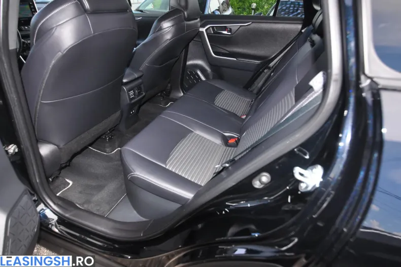 Toyota RAV4 din 2022 cu 175.250 km - oferta TOY244617 - foto 8