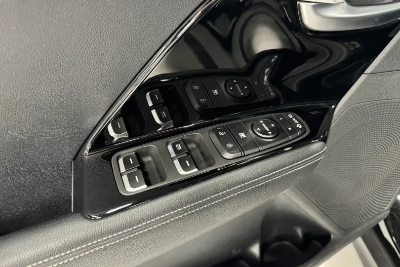 Kia Niro din 2021 cu 91.375 km - oferta KIA244618 - foto 9