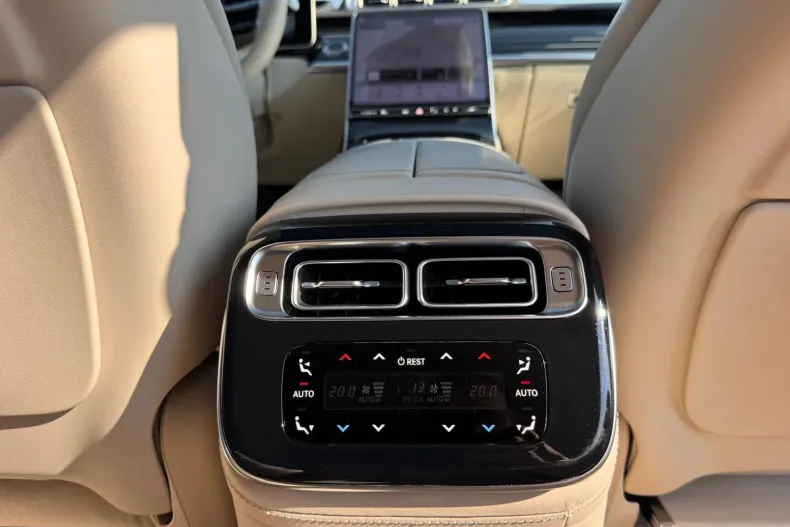 Mercedes-Benz S 400 (Clasa S) din 2023 cu 90.182 km - oferta MER244620 - foto 23
