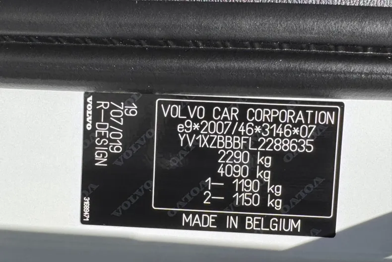 Volvo XC40 din 2020 cu 86.067 km - oferta VOL244621 - foto 5