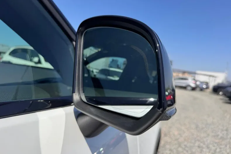 Volvo XC40 din 2020 cu 86.067 km - oferta VOL244621 - foto 9