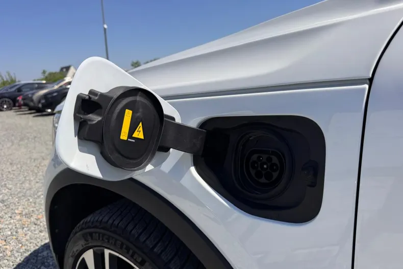 Volvo XC40 din 2020 cu 86.067 km - oferta VOL244621 - foto 13