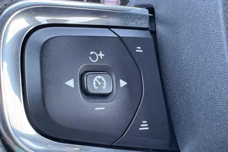 Volvo XC40 din 2020 cu 86.067 km - oferta VOL244621 - foto 29