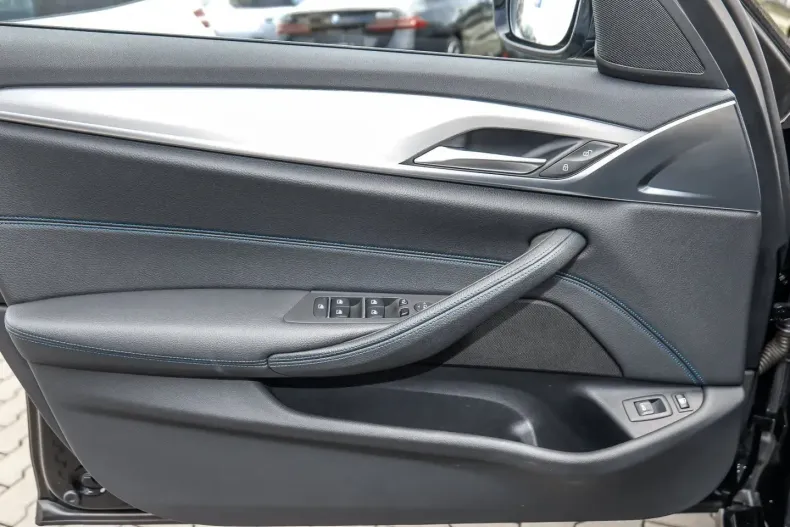 BMW 530 (Seria 5) din 2022 cu 91.950 km - oferta BMW244626 - foto 17