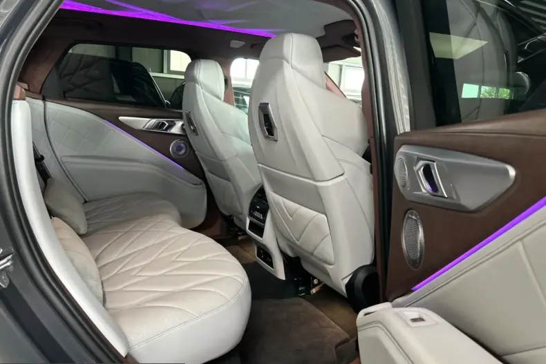 BMW XM (Seria X) din 2023 cu 64.796 km - oferta BMW244628 - foto 42