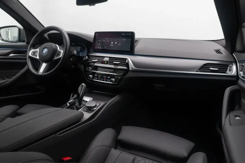 BMW 530 (Seria 5) din 2022 cu 64.963 km - oferta BMW244635 - foto 38