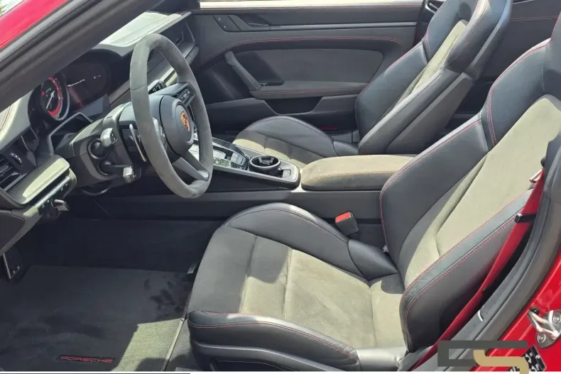 Porsche 992 din 2022 cu 62.847 km - oferta POR244644 - foto 3