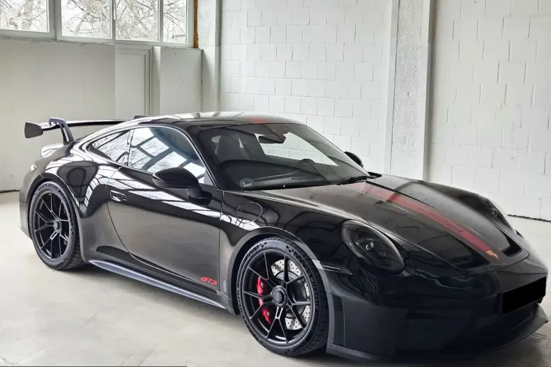 Porsche 992 din 2025 cu 385 km - oferta POR244645 - foto 1