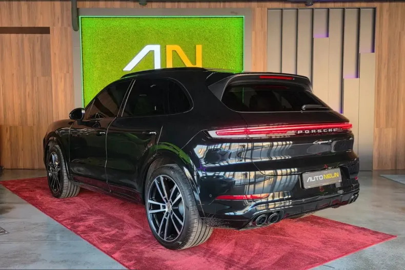 Porsche Cayenne din 2025 cu 4.800 km - oferta POR244651 - foto 2