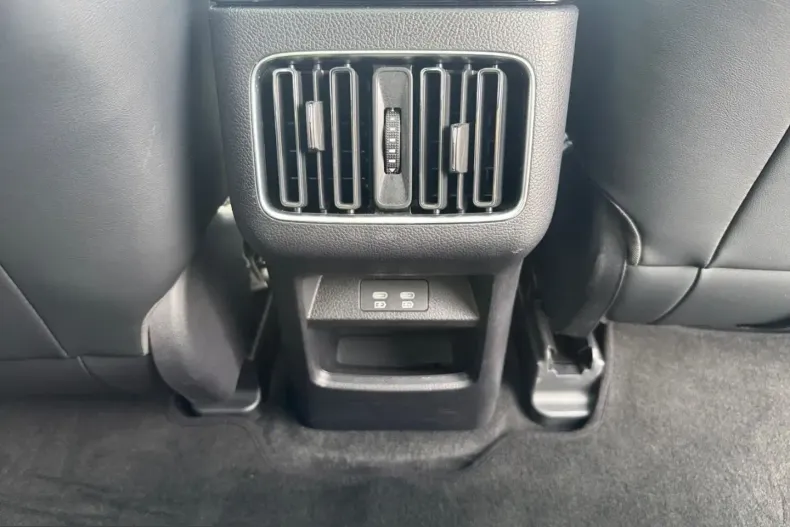 BYD Seal U din 2025 cu 10.935 km - oferta BYD244654 - foto 17