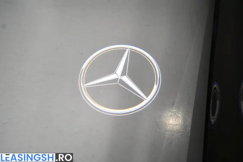 Mercedes-Benz E 220 (Clasa E) din 2025 cu 22.500 km - oferta MER244660 - foto 8