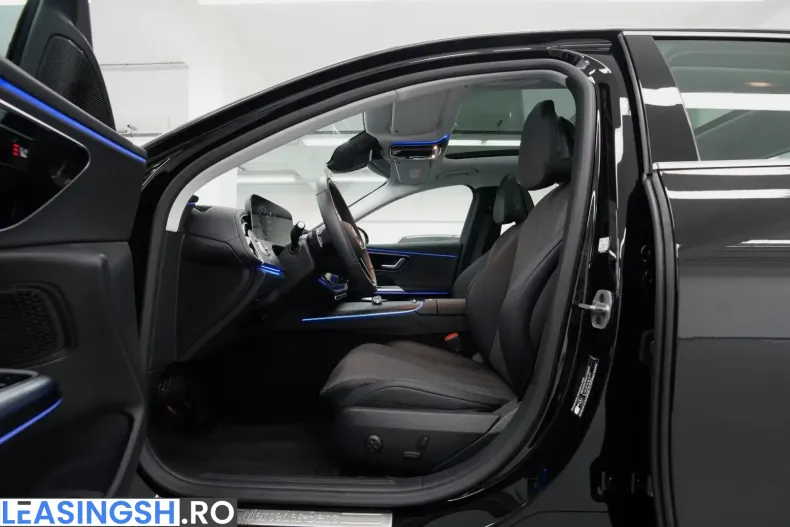 Mercedes-Benz E 220 (Clasa E) din 2025 cu 22.500 km - oferta MER244660 - foto 13