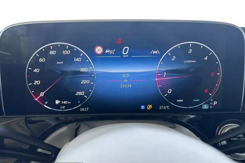 Mercedes-Benz E 450 (Clasa E) din 2025 cu 23.133 km - oferta MER244661 - foto 10