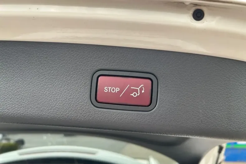Mercedes-Benz GLC 220 (Clasa GLC) din 2024 cu 36.745 km - oferta MER244663 - foto 20