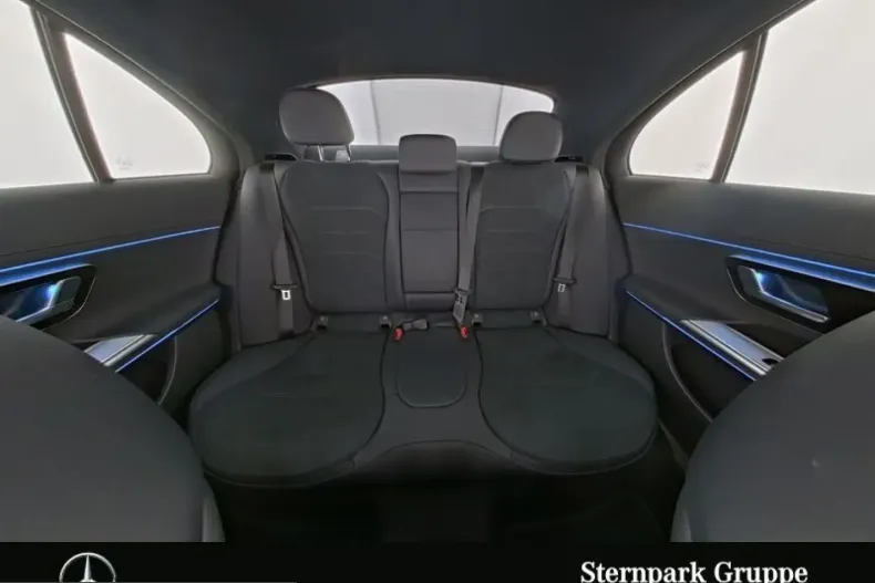 Mercedes-Benz E 300 (Clasa E) din 2025 cu 24.994 km - oferta MER244667 - foto 7