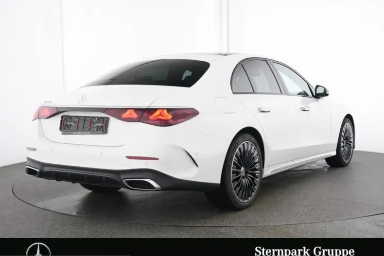 Mercedes-Benz E 300 (Clasa E) din 2025 cu 24.994 km - oferta MER244667 - foto 8