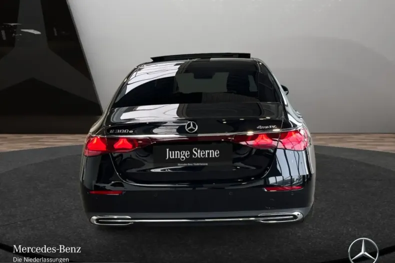 Mercedes-Benz E 300 (Clasa E) din 2024 cu 38.121 km - oferta MER244670 - foto 6