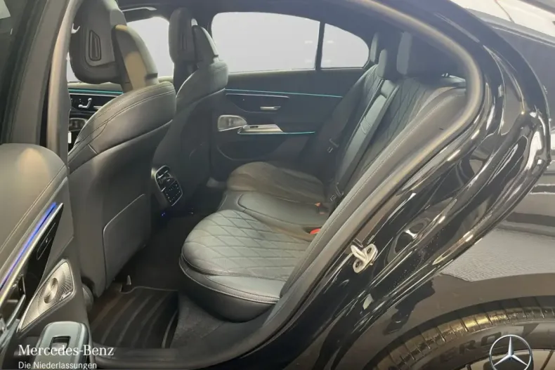 Mercedes-Benz E 300 (Clasa E) din 2024 cu 38.121 km - oferta MER244670 - foto 9