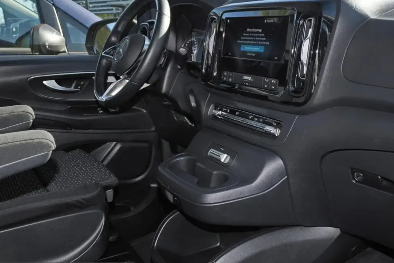 Mercedes-Benz Vito din 2024 cu 33.226 km - oferta MER244671 - foto 9