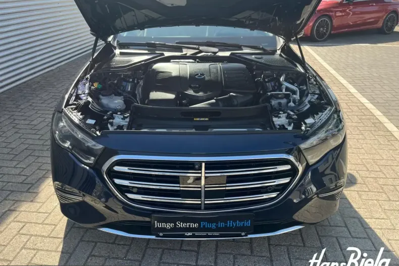 Mercedes-Benz E 300 (Clasa E) din 2023 cu 5.510 km - oferta MER244672 - foto 6
